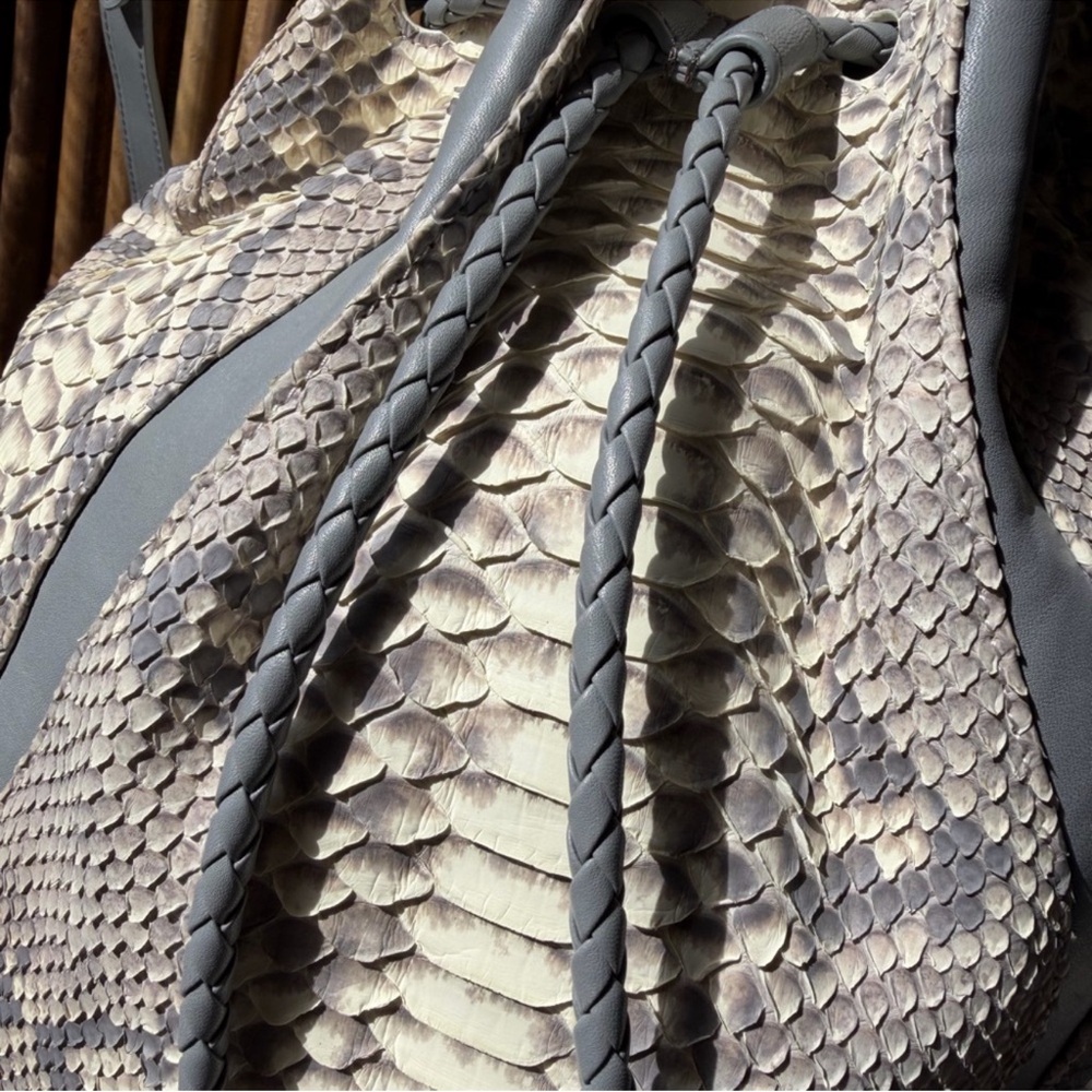Textured Python Beige-Gray Drawstring Bucket Shoulder Bag - Picture 3 of 6